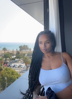 Sasha - escort in Abu Dhabi Photo 9 of 9