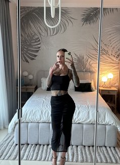 Sasha Beart Porn - puta in Dubai Photo 10 of 19