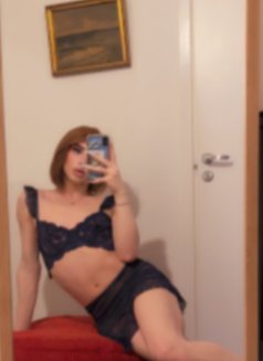 Sasha. Bom - Transsexual escort in Riyadh Photo 15 of 15