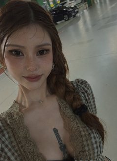 Sasha (caucasian chic) - escort in Manila Photo 8 of 8