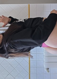 Sasha - escort in Dubai Photo 7 of 9