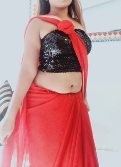 Sasha - escort in Colombo Photo 2 of 3