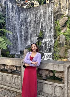 Sasha - Intérprete de adultos in Dubai Photo 4 of 4