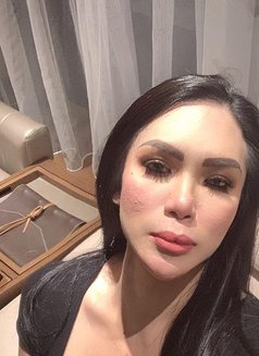 Sasha - Transsexual escort in Dubai Photo 5 of 8