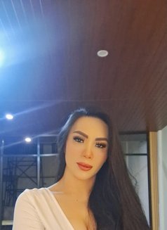 Sasha - Transsexual escort in Dubai Photo 6 of 8