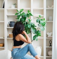 Sasha Karina - puta in Toronto