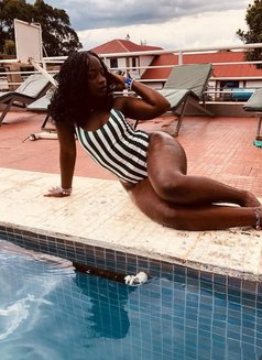 Sasha - escort in Guangzhou Photo 3 of 3