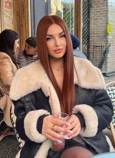 Sasha - puta in Baku Photo 8 of 8