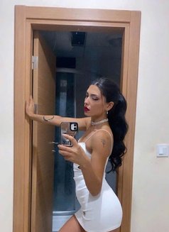 Sasha - escort in Tirana Photo 2 of 4