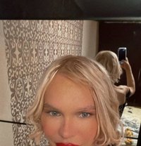 Sasha - Transsexual escort in Riyadh