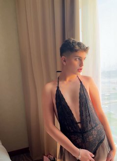 Sasha - Male escort in Al Manama Photo 4 of 9