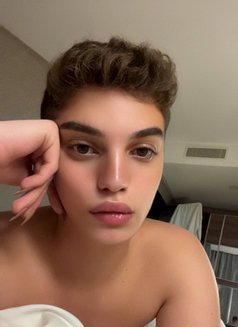 Sasha - Male escort in Al Manama Photo 6 of 9