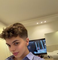 Sasha - Male escort in Riyadh Photo 6 of 6