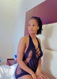 Sasha - puta in Jeddah Photo 6 of 14