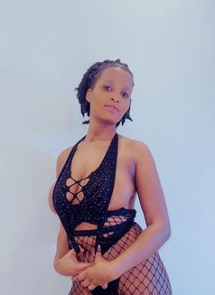 Sasha - puta in Jeddah Photo 14 of 14