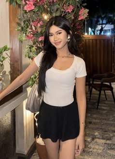 Sasha Skinny Girl 21 Yo - puta in Bali Photo 2 of 2