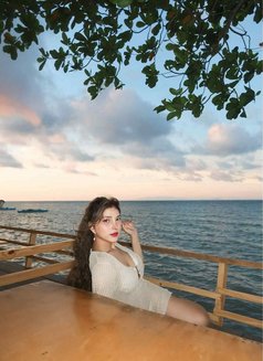 Sasha Smith - escort in Singapore Photo 4 of 6