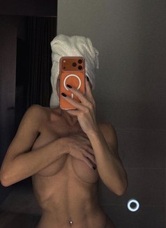 Irina Top serves - Transsexual escort in Doha Photo 2 of 5