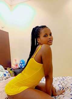 Sasha - escort in Jeddah Photo 2 of 12