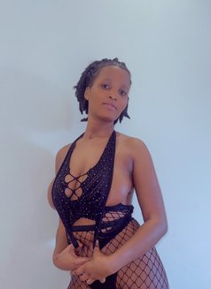 Sasha - puta in Jeddah Photo 1 of 8