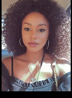 Sasha - escort in Nairobi Photo 1 of 2