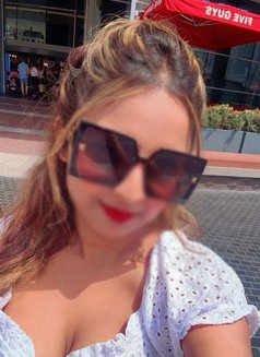Sashikala - Indian Girl in Dubai - escort in Dubai Photo 8 of 8