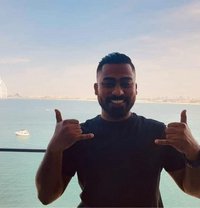 Sashinda - Intérprete masculino de adultos in Dubai