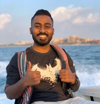 Sashinda - Intérprete masculino de adultos in Dubai