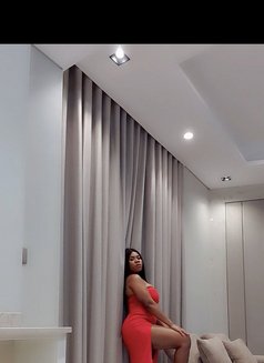Sashy - escort in Dubai Photo 5 of 8