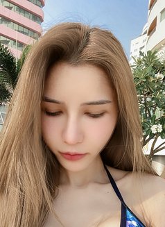 Sasi - puta in Kuala Lumpur Photo 7 of 8