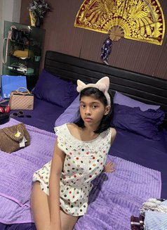 Saskia New - escort in Bali Photo 5 of 19