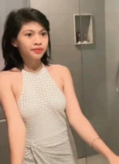 Saskia Putri Skinny - puta in Jakarta Photo 1 of 1