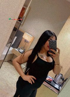 Saso - escort in Dubai Photo 8 of 13