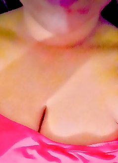 Sasoo - escort in Cairo Photo 1 of 5