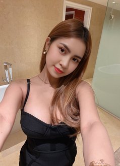 Sassa - puta in Bali Photo 2 of 6