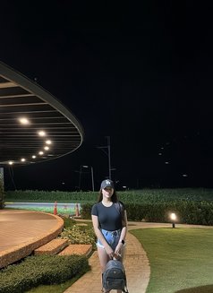 Sassy 2003 - Transsexual escort in Manila Photo 4 of 4