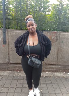 Sassy Angel - puta in Johannesburg Photo 1 of 1