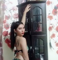 Sassy, Fun and Sophisticated Shemale - Transsexual escort in Makati City