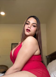 Sassy girl Mahek - Transsexual escort in Hyderabad Photo 24 of 27