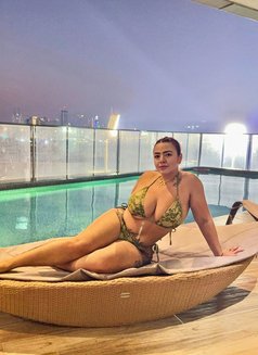 Sassy just arrived - puta in Riyadh Photo 5 of 6
