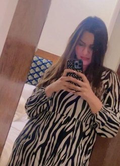 Sassy Paige - puta in New Delhi Photo 5 of 5