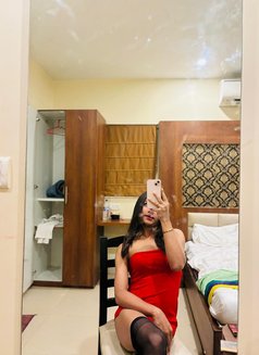 Sassy Sia - Transsexual escort in Kolkata Photo 14 of 14