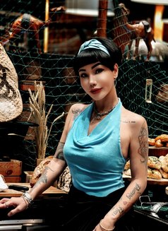 Sassy - escort in Abu Dhabi Photo 9 of 9