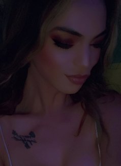 Sassybelle - Transsexual escort in Bangalore Photo 3 of 5