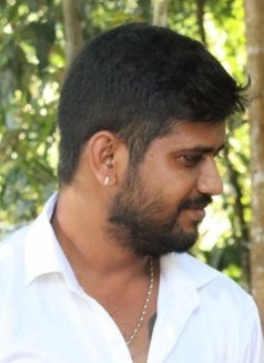 Sathish for 🫰 U - Male escort in Bangalore Photo 9 of 9