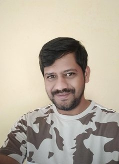 Sathish Sathi - Acompañantes masculino in Bangalore Photo 1 of 6