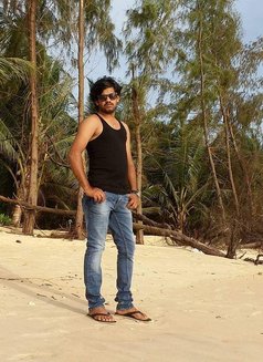 Sathish Sathi - Acompañantes masculino in Bangalore Photo 4 of 5