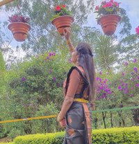 Sathya Priya - Transsexual escort in Chennai