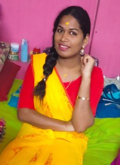 Sathya Priya - Transsexual escort in Chennai Photo 3 of 4