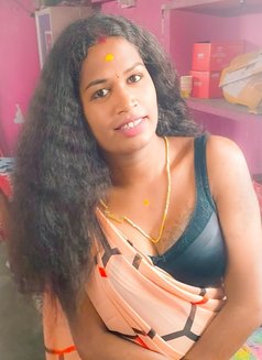 Sathya Priya - Transsexual escort in Chennai Photo 3 of 3